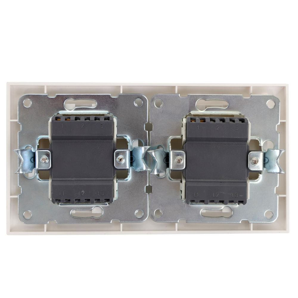 Doppel-Aus-Wechselschalter, Einbau, 10 A, 250 V, weiß.