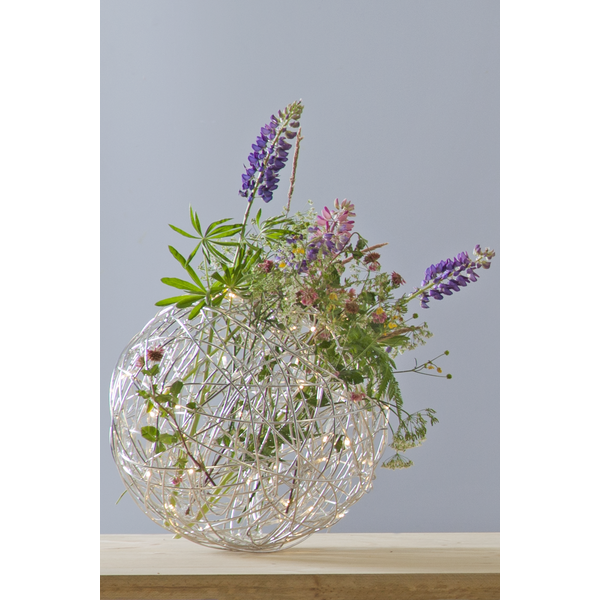 Wunderschöne Deko Lichterkugel in silber für den Innen-und Außenbereich, Ø 37,5 cm.