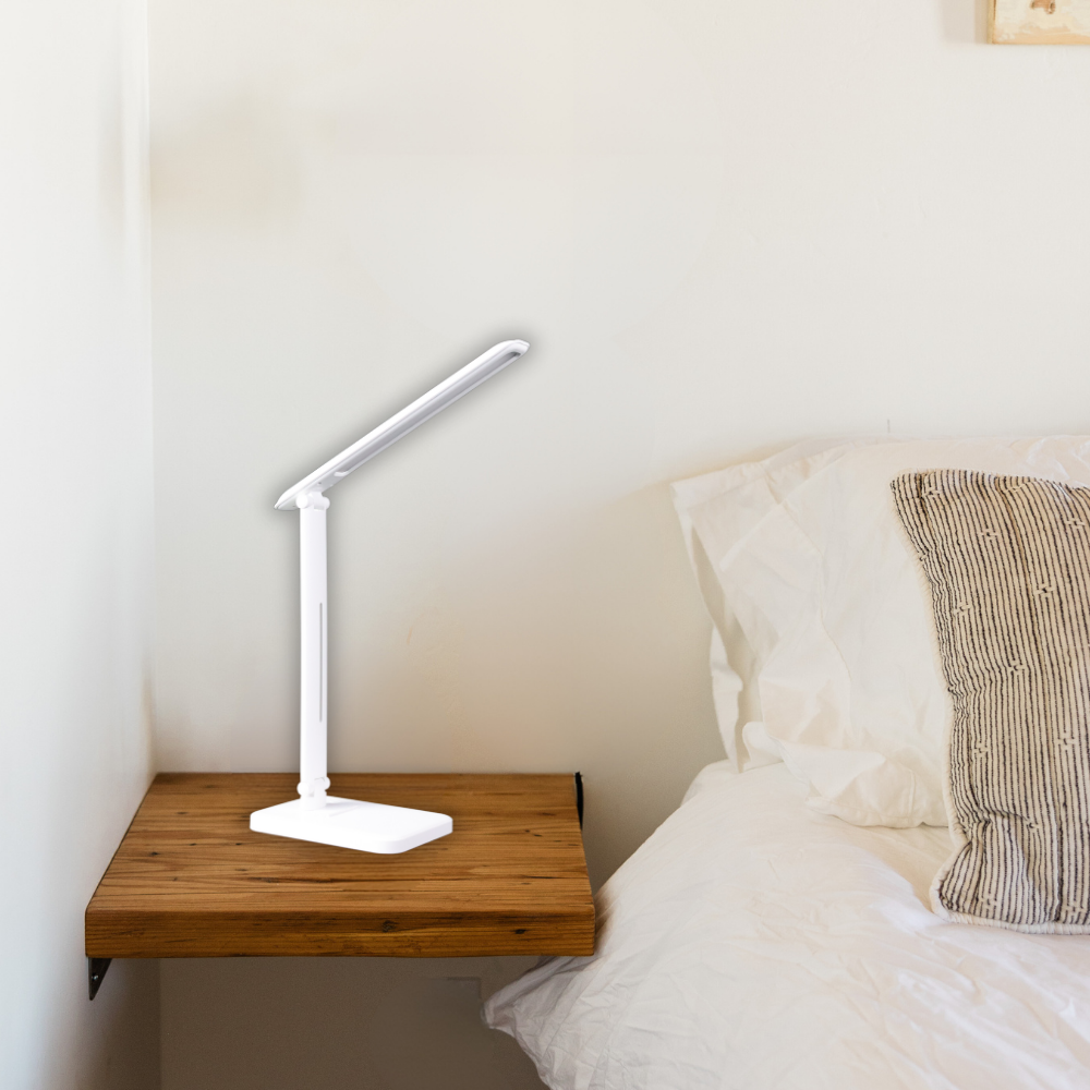 LED-Tischlampe, weiß, mit Dimm- und CCT-Funktion, 5 W Leistung.