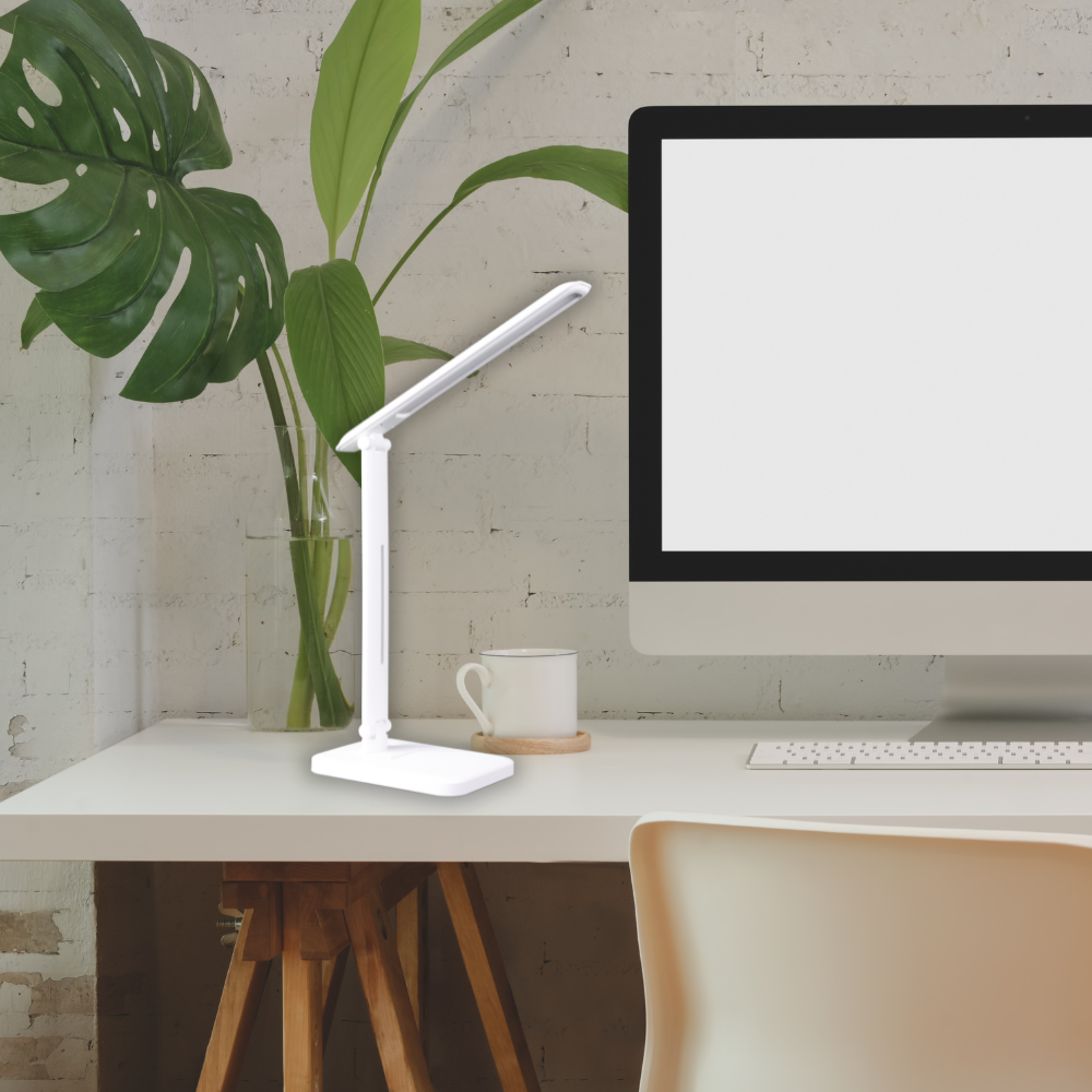 LED-Tischlampe, weiß, mit Dimm- und CCT-Funktion, 5 W Leistung.