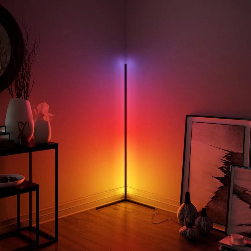 LED Stehlampe in RGB Farben, Eckleuchte mit Fernbedienung, 12 W, 12 V, schwarz, RGB-IC.