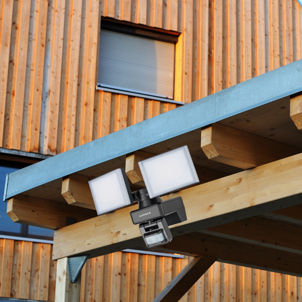 Schwenkbarer LED Fluter mit Bewegungsmelder, 2-köpfig, 2x 15 W, 3200 lm, 4000 K (neutralweiß), IP54, flexibler Strahler, Aluminiumguss, Wandleuchte.