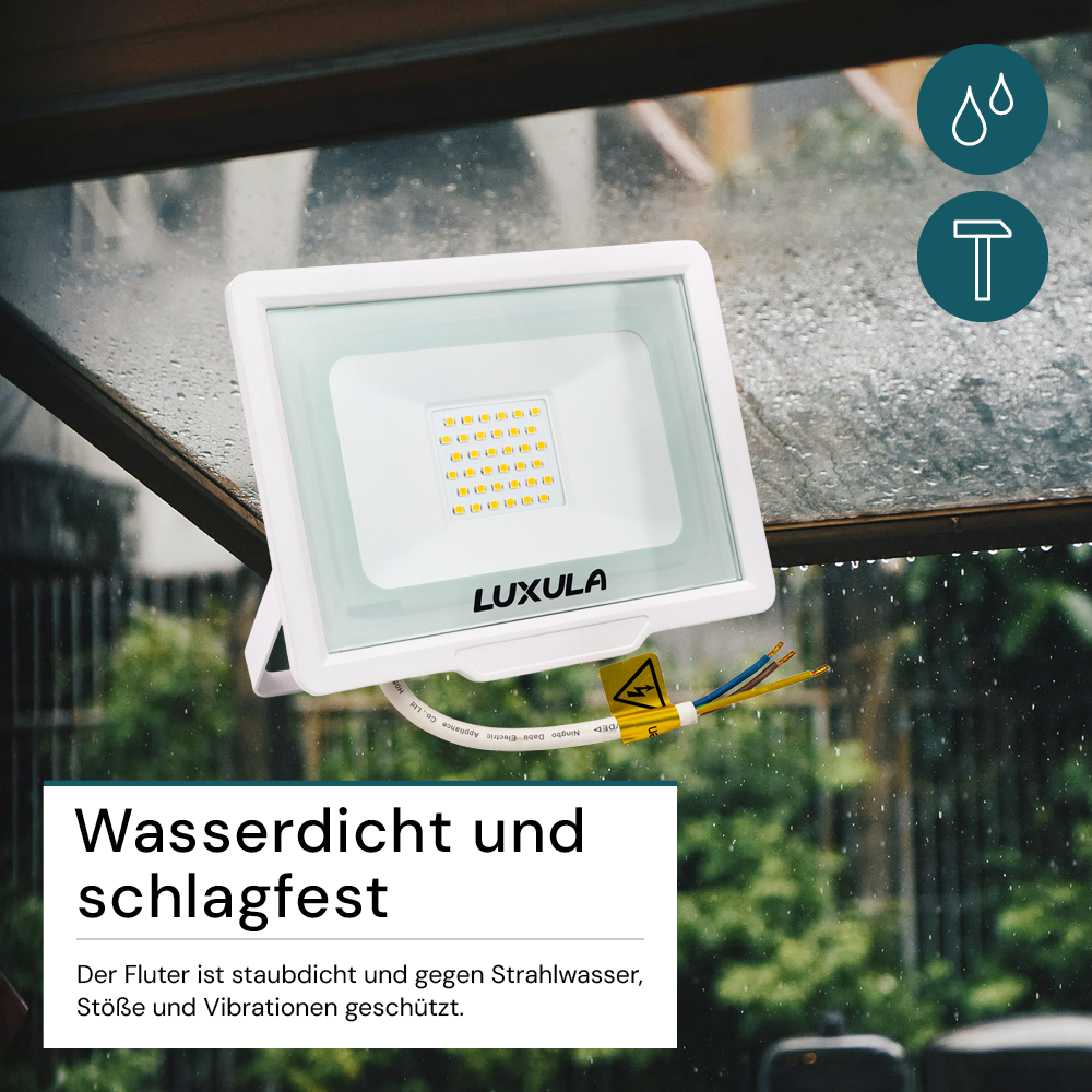 LED-Fluter, 30 W, 3000 K (warmweiß), 3000 lm, weiß, IP65.