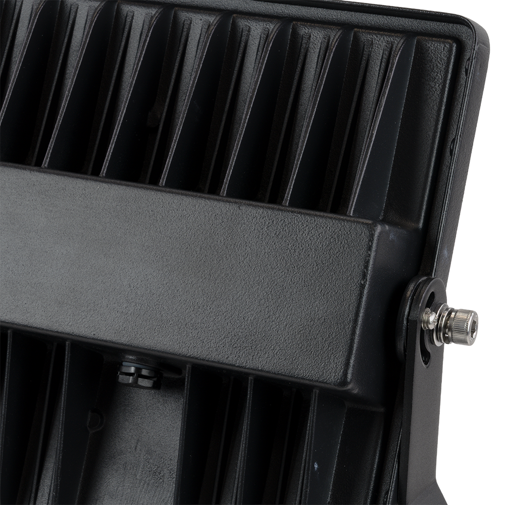 Stadion Fluter, 500 W, 6500 K (kaltweiß), 67500 lm, IP65, hohe Energieeffizienz, Großflächenstrahler