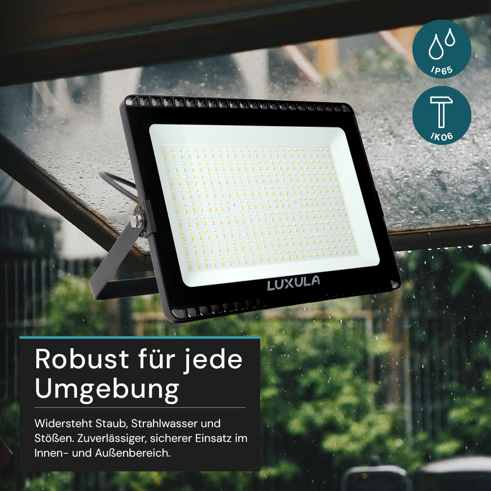 LED CCT Fluter, 200 W, 3000-6500 K (warm-, neutral-, kaltweiß), 20000 lm, schwarz, IP65.