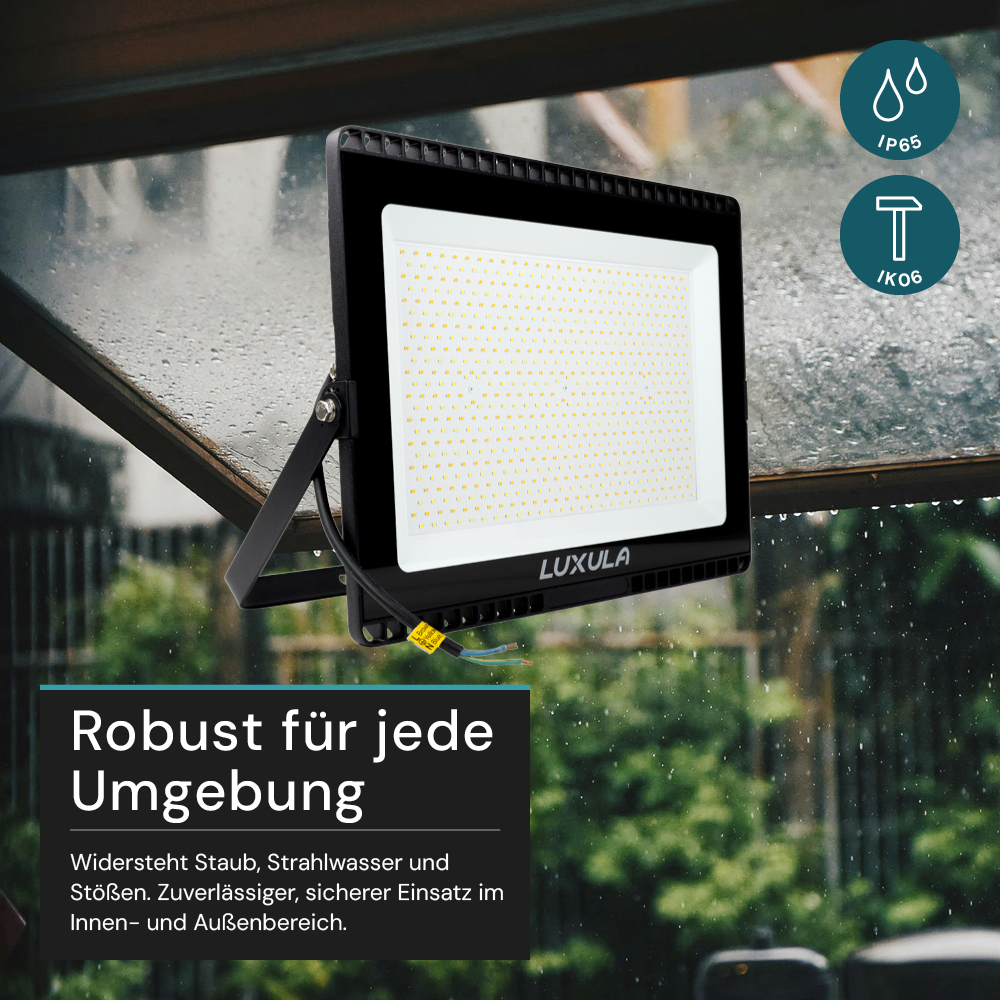 LED CCT Fluter, 300 W, 3000-6500 K (warm-, neutral-, kaltweiß), 30000 lm, schwarz, IP65.