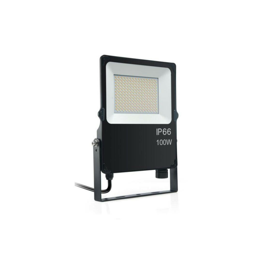 CCT LED Fluter, 100 W, 10.000 lm, 3000K-6000K, IP66.