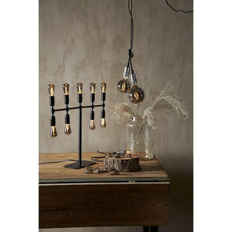 Dekorative, dimmbare LED Leuchte im industrial Design mit Smokey-Glas und einer E14 Fassung.