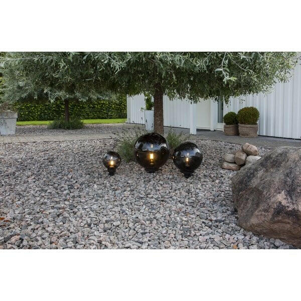Dekorative runde Gartenleuchte mit Smokey-Glas und einer E27 Fassung.
