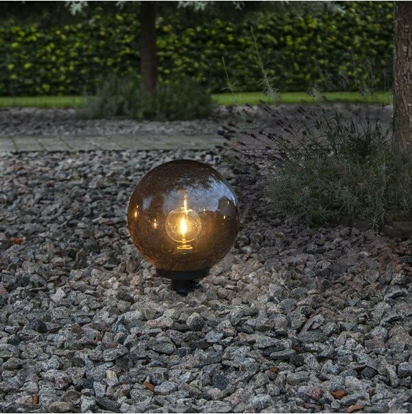 Dekorative runde Gartenleuchte mit Smokey-Glas und einer E27 Fassung.