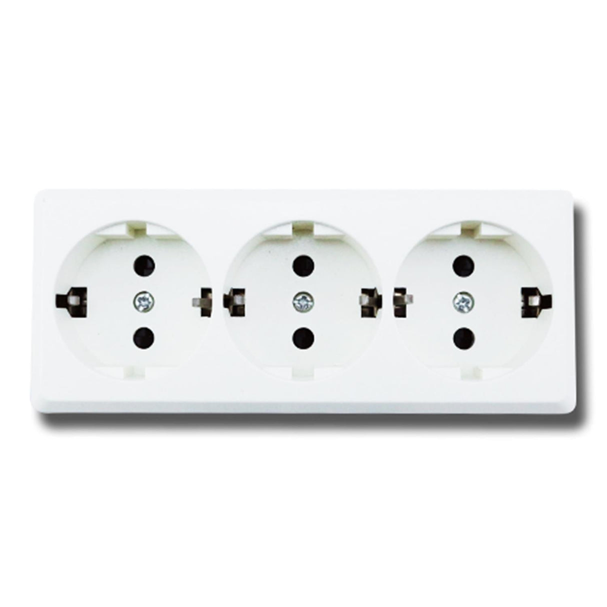 Dreifach-Schutzkontakt-Steckdose, 16 A, 250 V, weiß, AP.