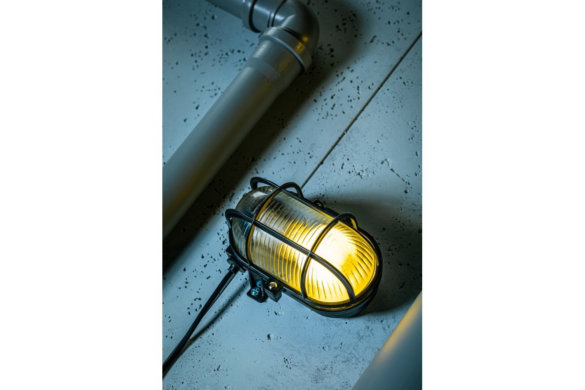 LED Aufbau Deckenleuchte, Kellerleuchte, E27, max. 40W, IP44, Kunststoffgitter, schwarz.