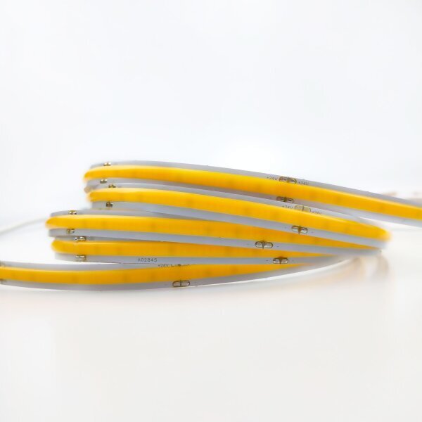 LED COB Leuchtstreifen mit 320 LEDs/m, 10 W/m, 900 lm/m, Ra: >90, 3000K, 5 m.