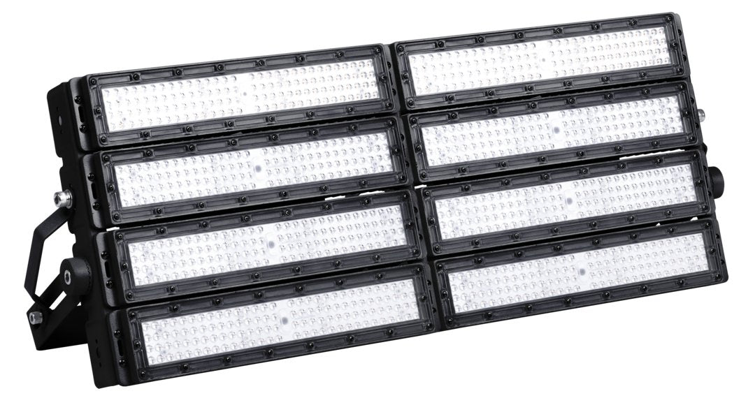 Profi Stadion Fluter, 800 W, 5000 K (neutralweiß), 104000 lm, IP66, Meanwell Driver, LUMILEDS LED.