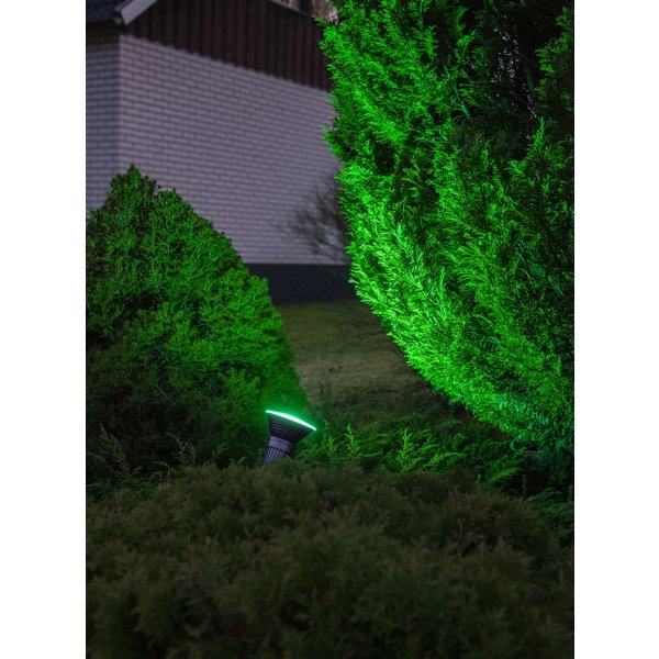 RBG LED Spot, Leuchtmittel für den Außenbereich mit Fernbedienung  Lichttechnik24.de.