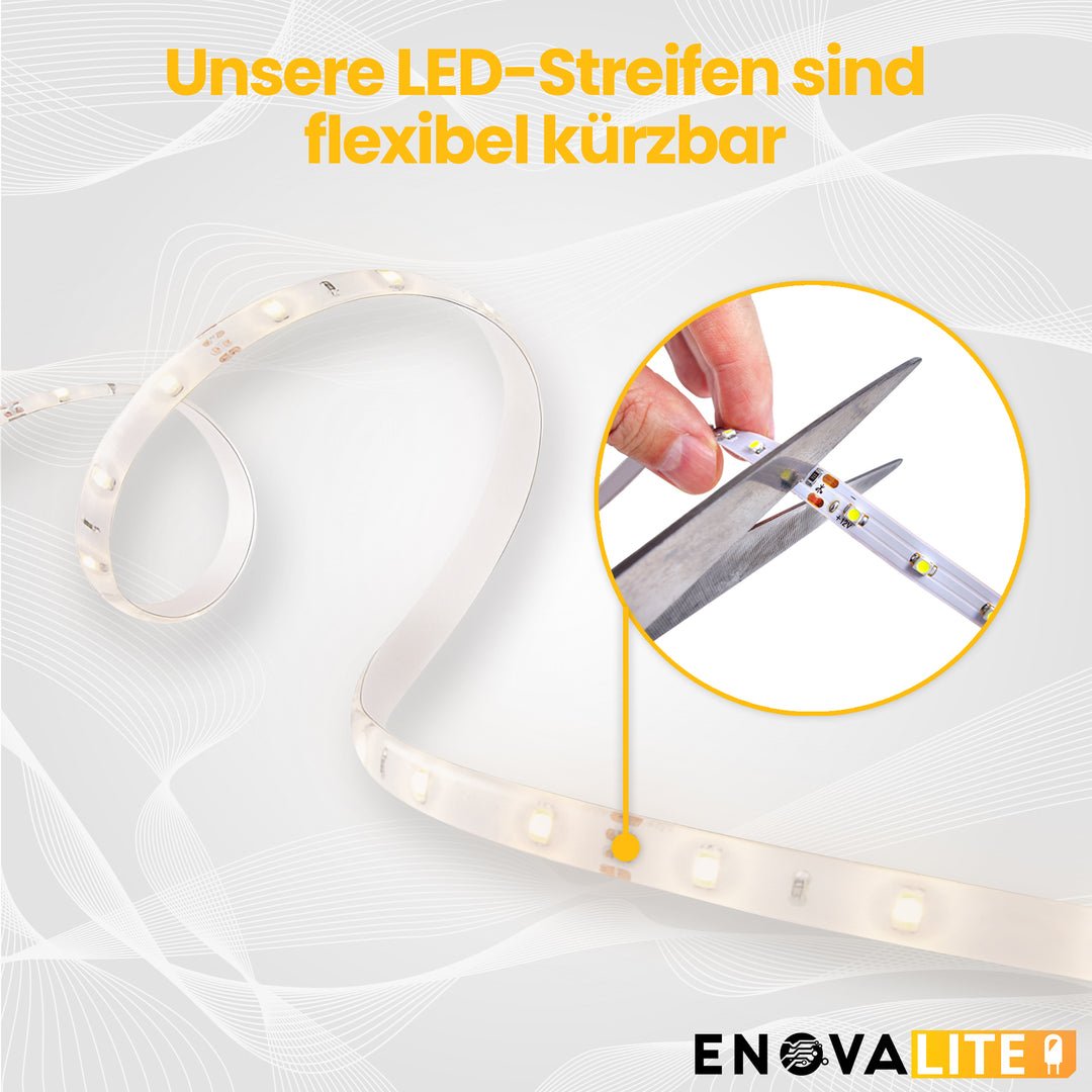 Set LED-Streifen, RGB, 5 Meter Länge, 60LED/m, 12 V, 10 mm, inklusive Fernbedienung und Netzteil.