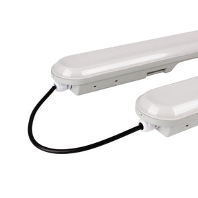 Not-LED-Wannenleuchte IP65, 150 cm, 55 W, 4000 K, rostfreie Clips, mit Akku, verlinkbar.