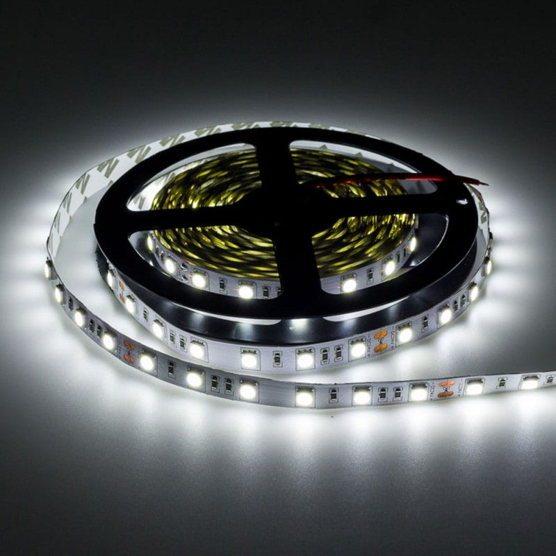LED-Streifen, 3600 lm, 24V, kaltweiß, 60 LEDs/m, 5m, 10mm.