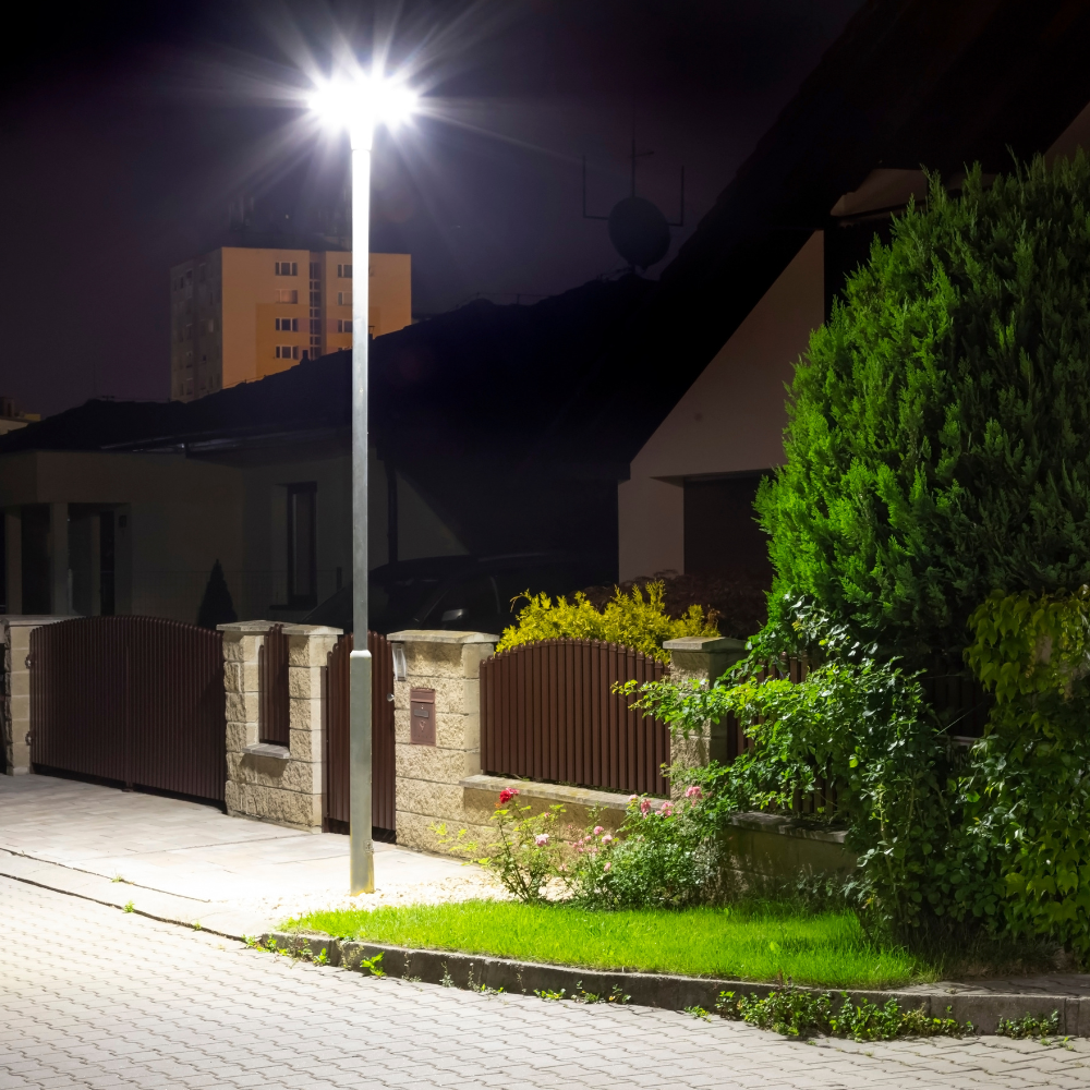 LED Straßenleuchte, rund, 120 W, 12000 lm, 3000 K (warmweiß), IP65, Parkanlage