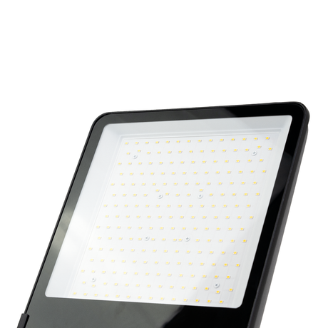 LED-Fluter, 300 W, 4000 K (Neutralweiß), 39.000 lm, P65