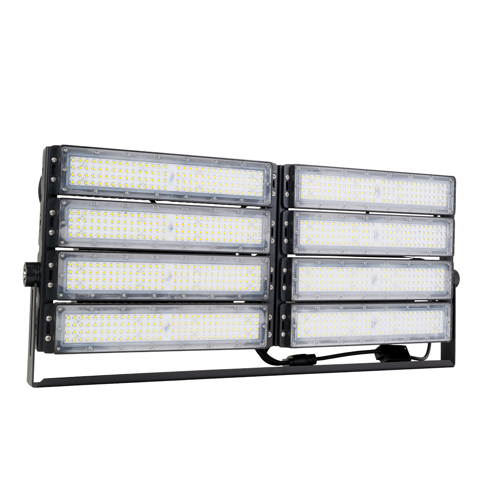 Profi Stadion Fluter, 800 W, 5000 K (neutralweiß), 104000 lm, IP66, Meanwell Driver, LUMILEDS LED