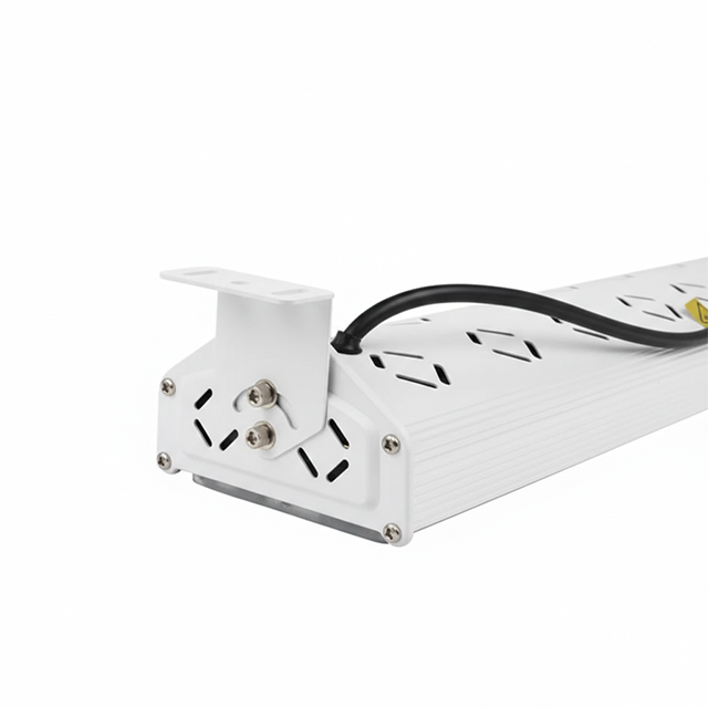 LED-Hallenleuchte, linear, 200 W, 24000 lm, 5000 K (neutralweiß), IP65, EPISTAR LED, weiß