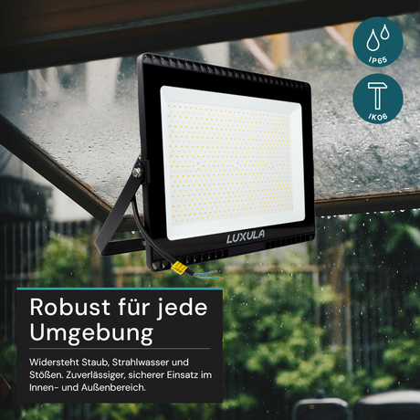 LED CCT Fluter, 300 W, 3000-6500 K (warm-, neutral-, kaltweiß), 30000 lm, schwarz, IP65.